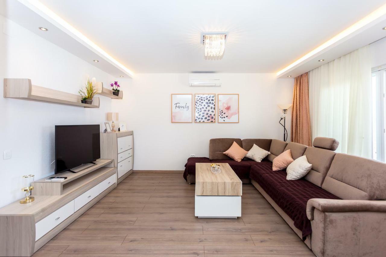 Apartments Iva Brstilo Омиш Экстерьер фото