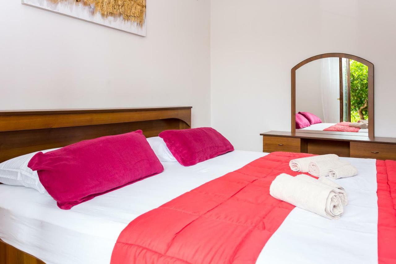 Apartments Iva Brstilo Омиш Экстерьер фото