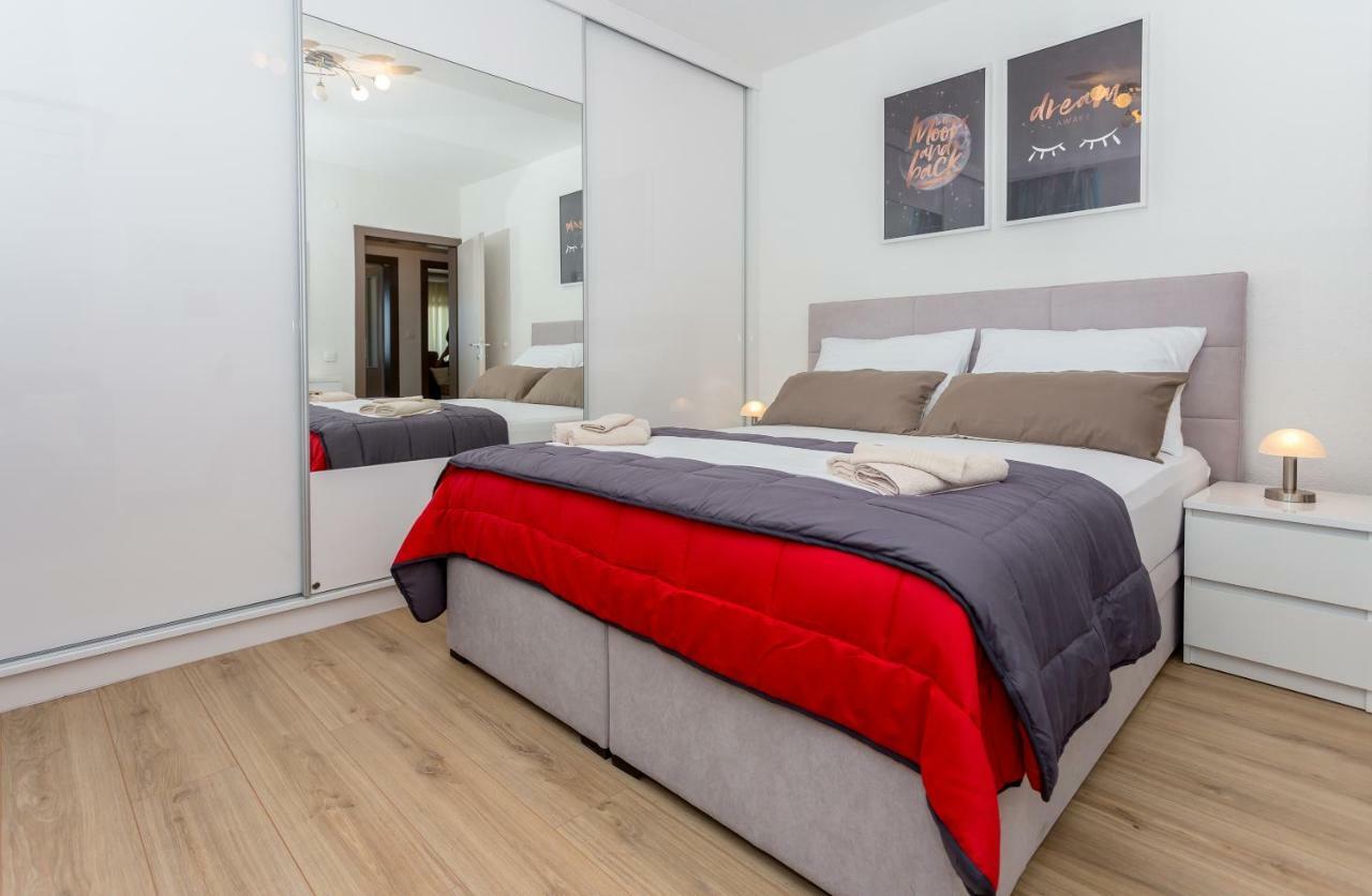 Apartments Iva Brstilo Омиш Экстерьер фото