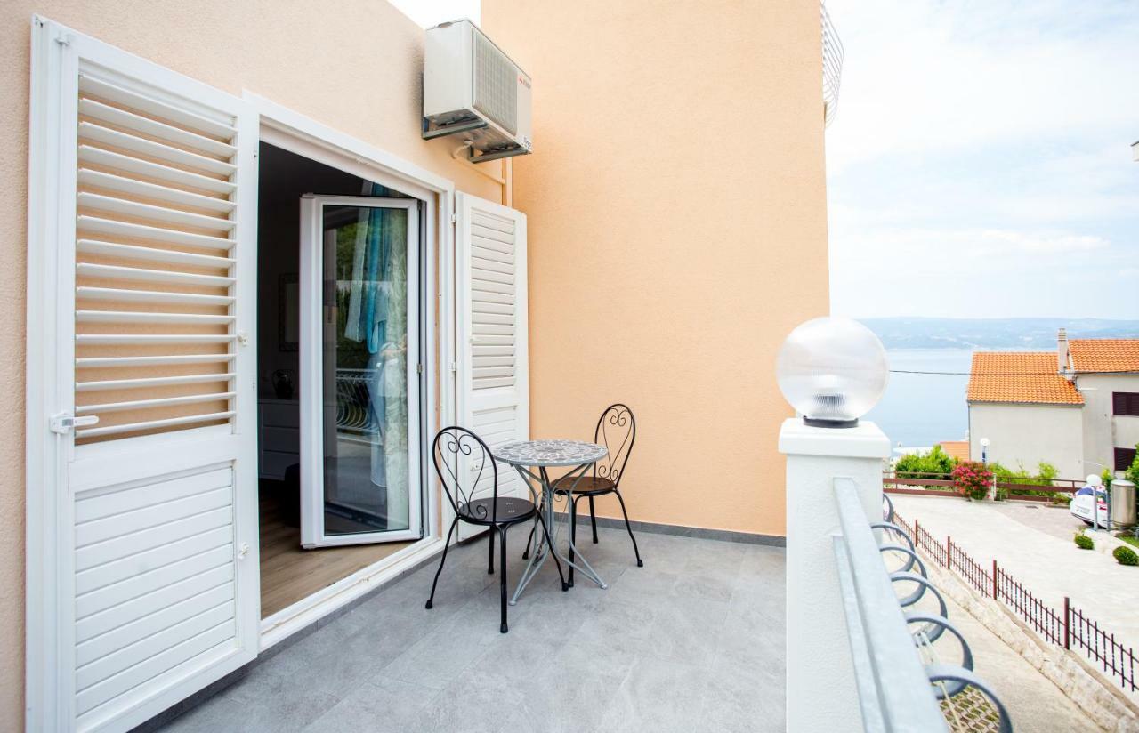Apartments Iva Brstilo Омиш Экстерьер фото