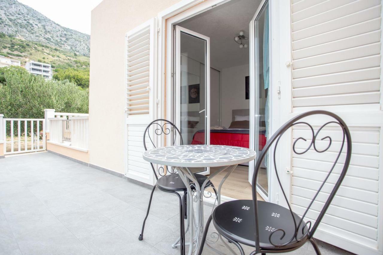 Apartments Iva Brstilo Омиш Экстерьер фото