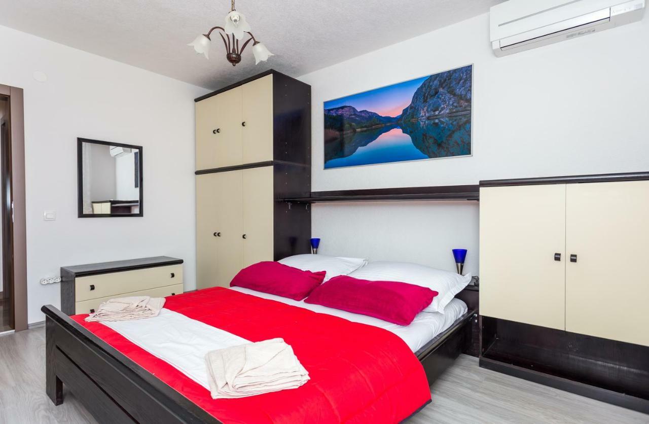 Apartments Iva Brstilo Омиш Экстерьер фото